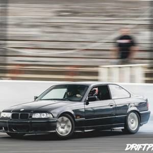 Meet your Posher, Dakota